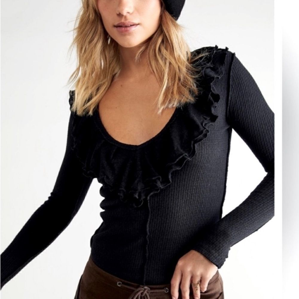 NEW Free People Bennett Black Ruffle Top Size Large